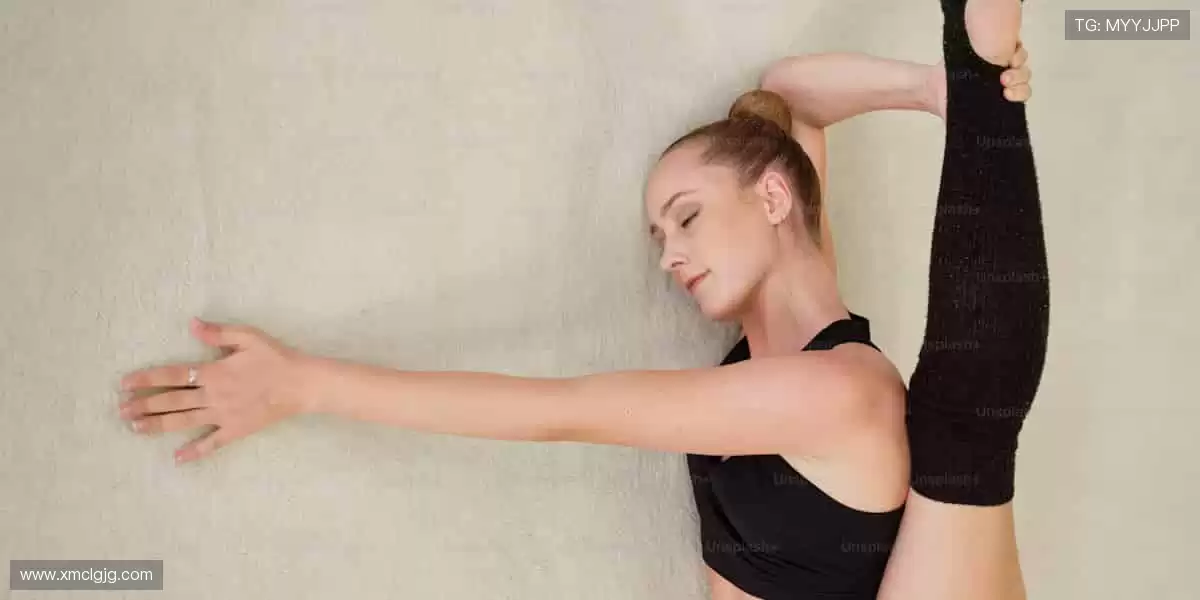 📱实时直播,比分秒报!💻随时随地,不错过每一个燃爆瞬间!